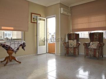 Chalet, Coria