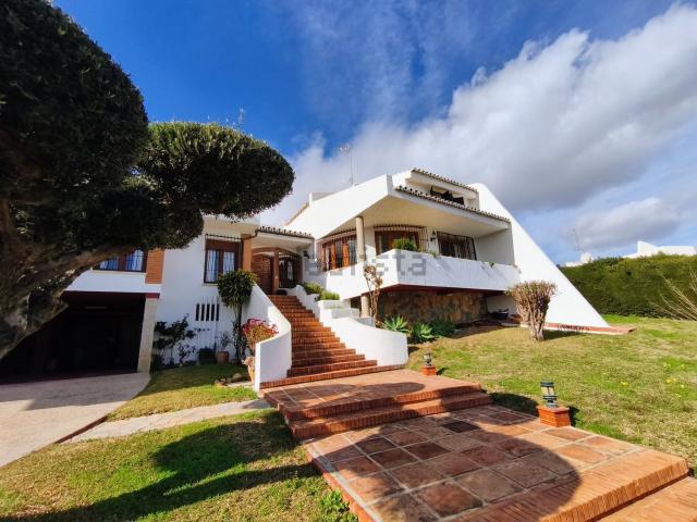 Chalet, Cortijo de Maza Finca Monsalvez El Olivar, Málaga
