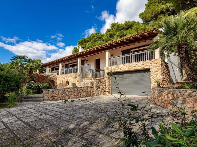 Chalet, Costa de los Pinos