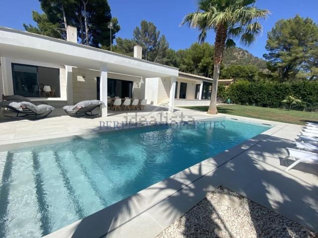 Chalet, Costa de los Pinos