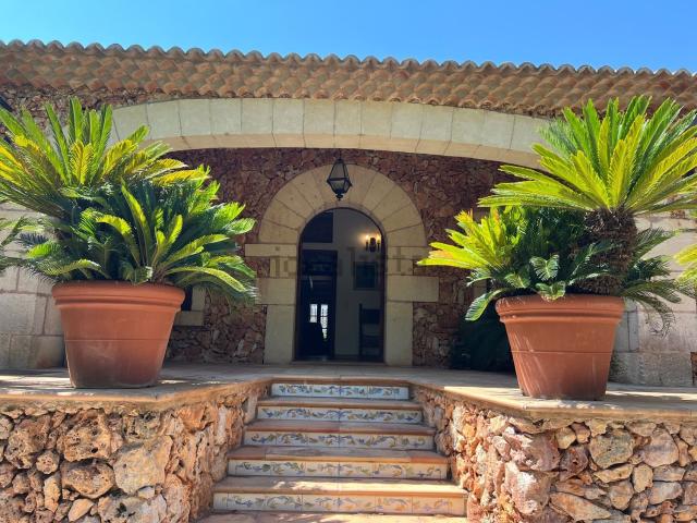 Chalet, Costa de los Pinos