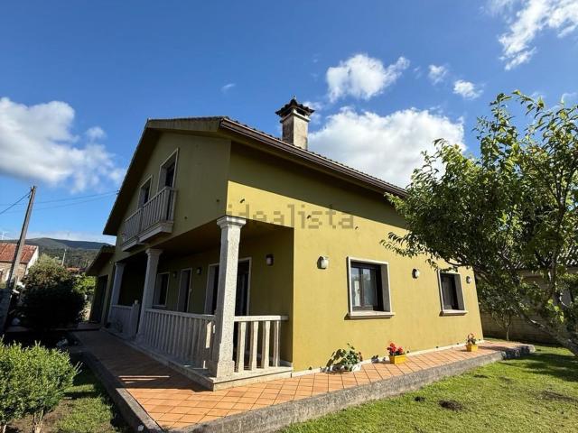 Chalet, Catoira