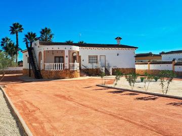 Chalet, Catral