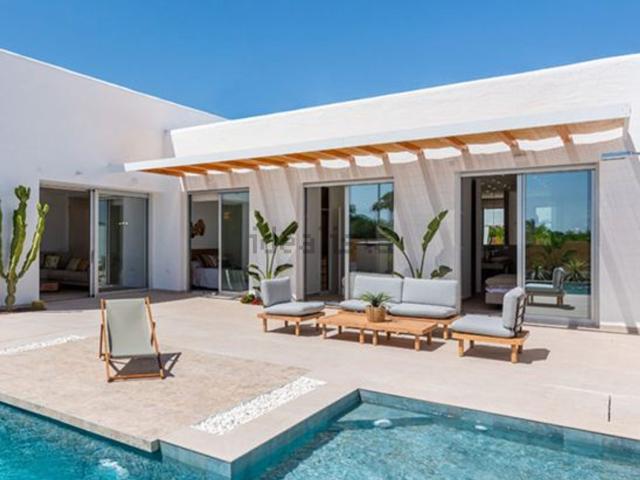 Chalet, Catral