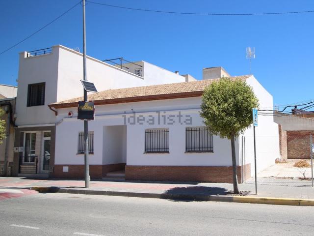 Chalet, Catral