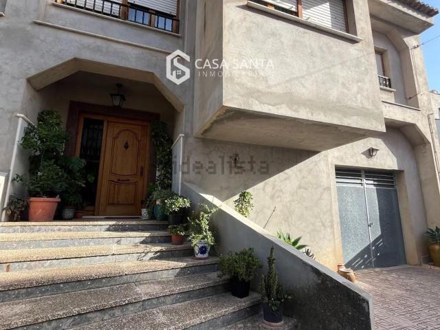 Chalet, Caudete