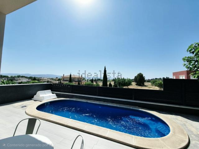 Chalet, Caudete