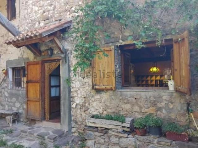 Chalet, Cava