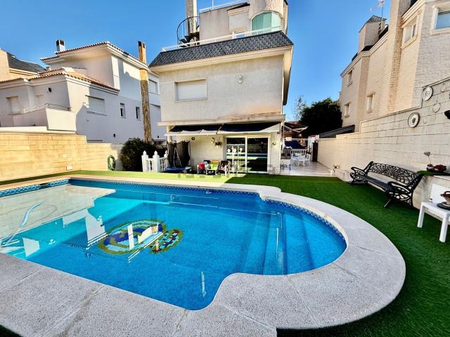 Chalet, Cabo de las Huertas, Alicante / Alacant