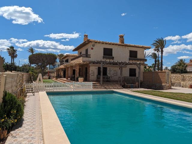 Chalet, Cabo Roig, Orihuela
