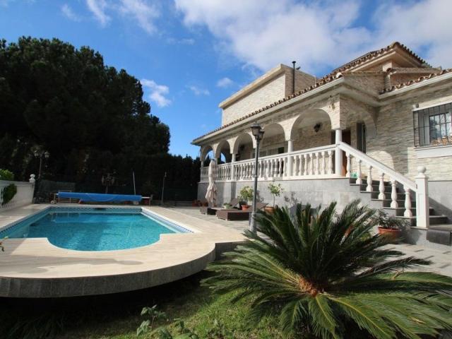 Chalet, Cabopino Artola, Marbella