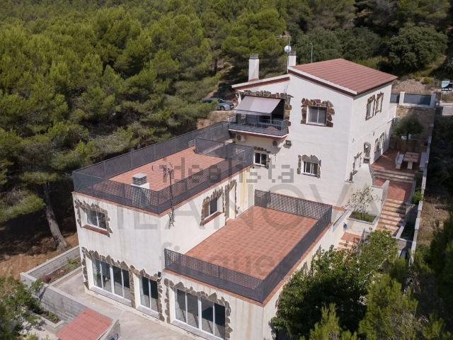 Chalet, Cabra del Camp