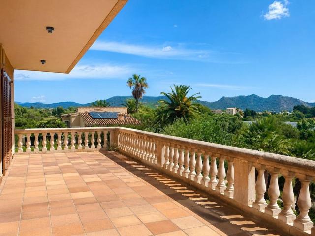 Chalet, Cala Bona