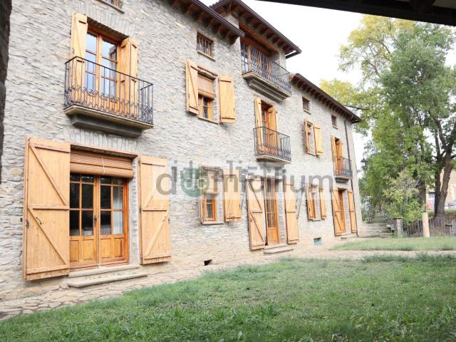Chalet, Caldearenas