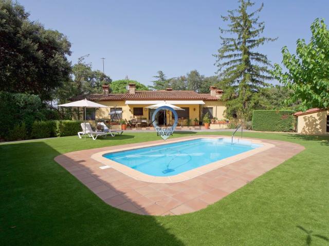 Chalet, Caldes de Malavella