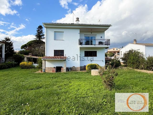 Chalet, Caldes de Malavella