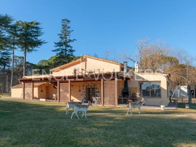 Chalet, Caldes de Malavella