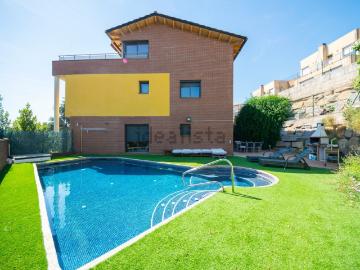 Chalet, Caldes de Montbui