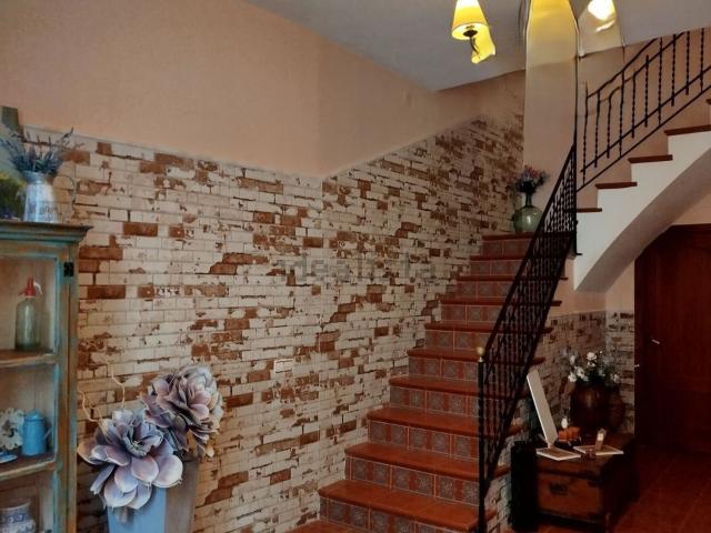 Chalet, Calig