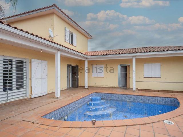 Chalet, Calonge