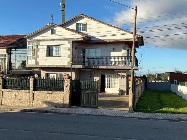 Chalet, Cambados