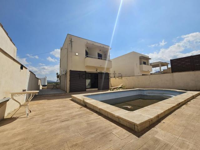 Chalet, Campo de Mirra