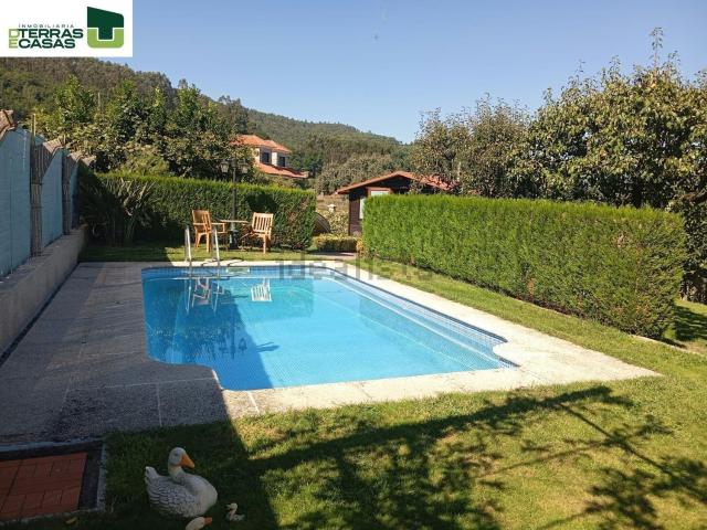 Chalet, Campo Lameiro