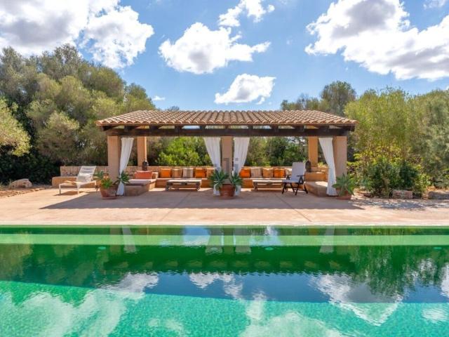 Chalet, Campos