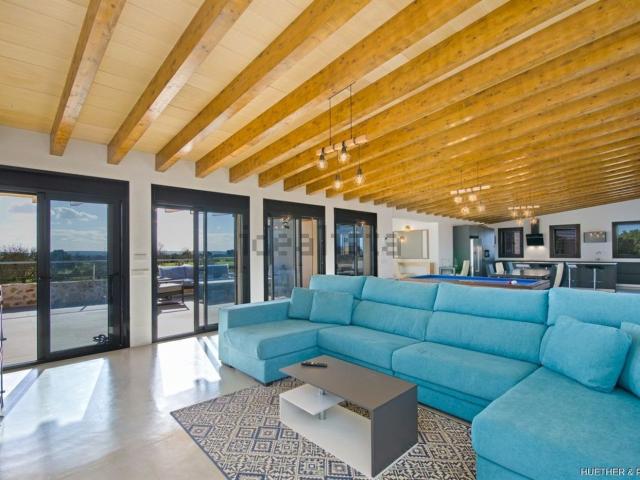 Chalet, Campos