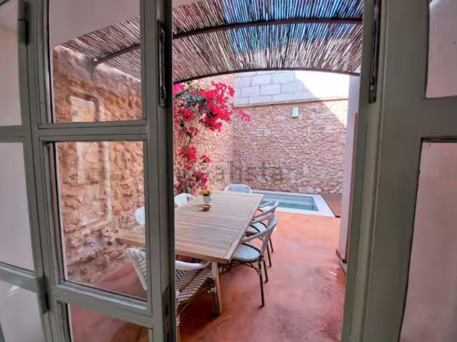 Chalet, Campos