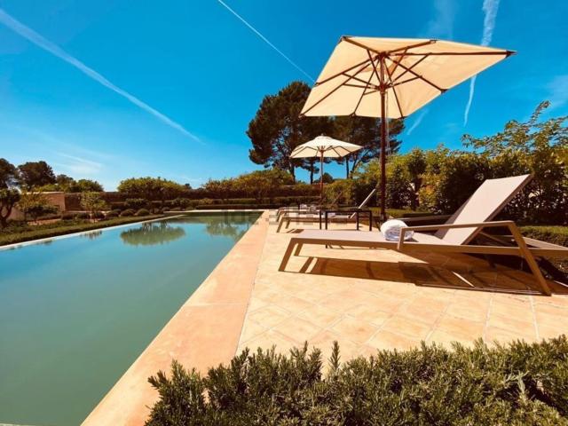 Chalet, Campos