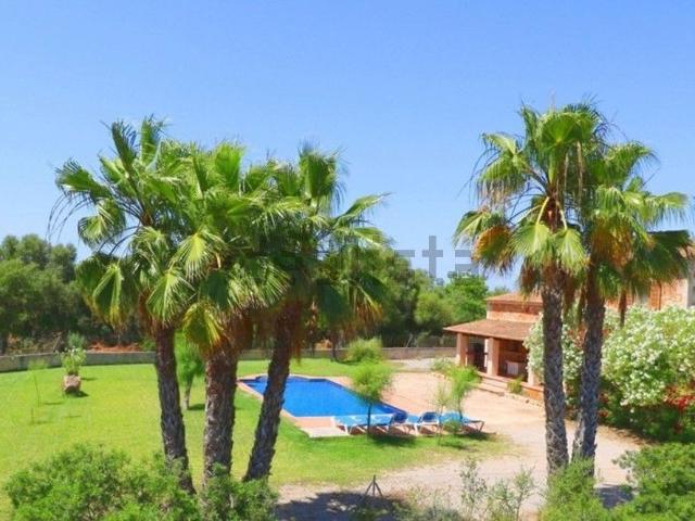 Chalet, Campos