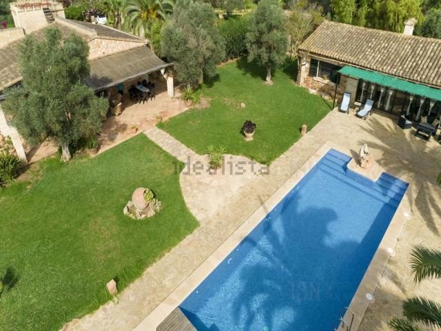 Chalet, Campos
