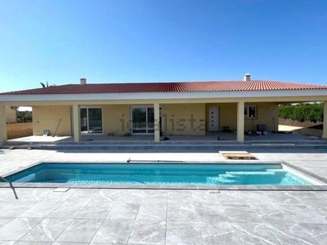 Chalet, Campos