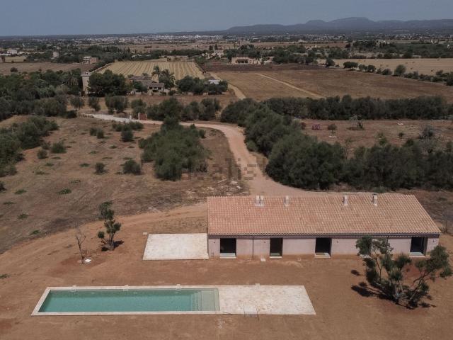 Chalet, Campos