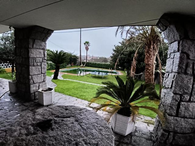 Chalet, Cambados