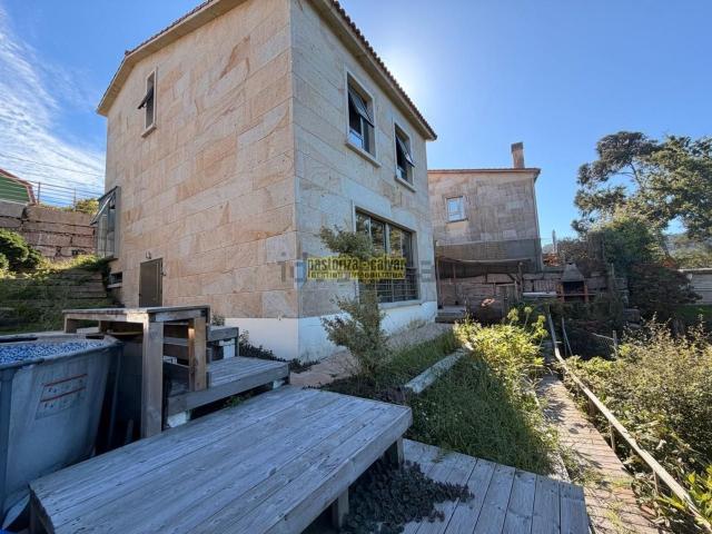 Chalet, Cangas