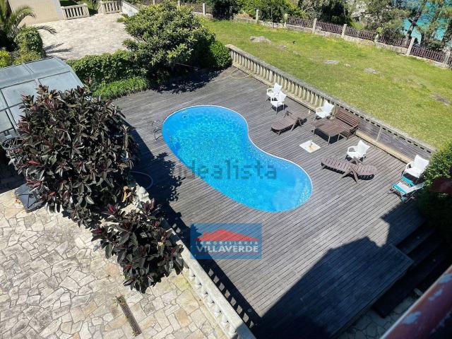 Chalet, Cangas