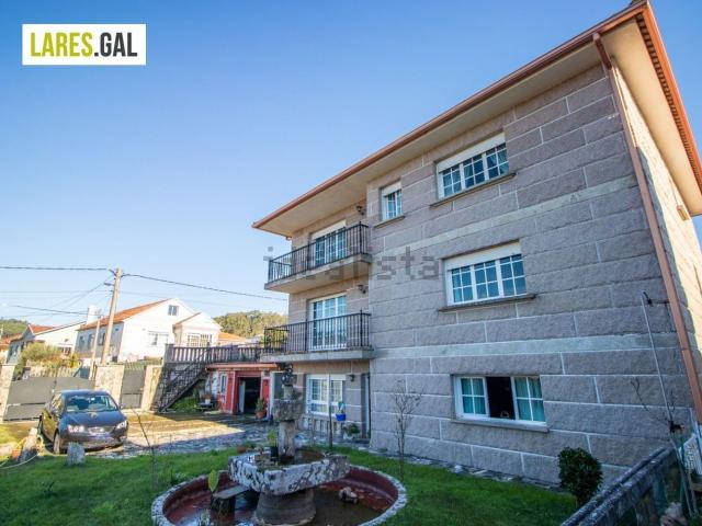 Chalet, Cangas