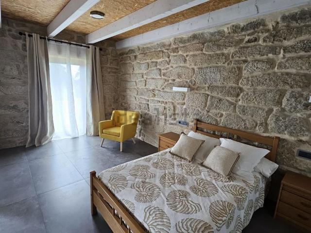 Chalet, Cangas