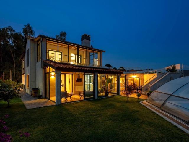 Chalet, Cangas