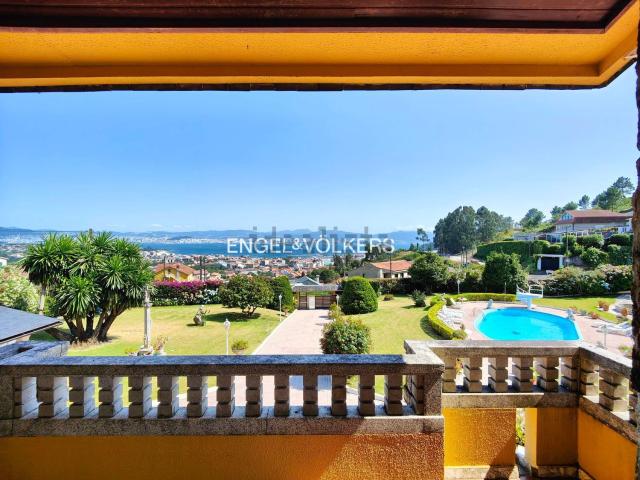 Chalet, Cangas