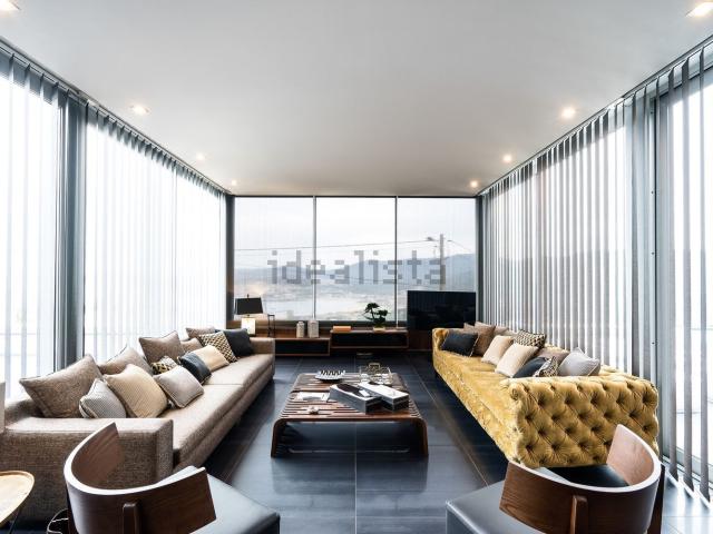 Chalet, Cangas