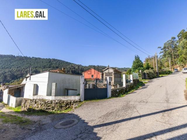 Chalet, Cangas