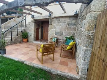 Chalet, Cangas