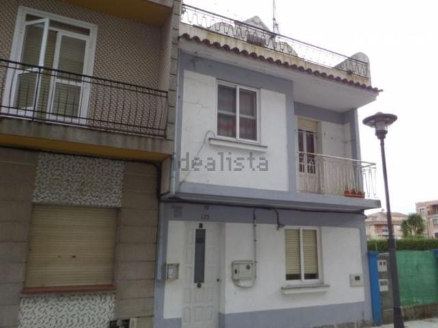 Chalet, Cangas