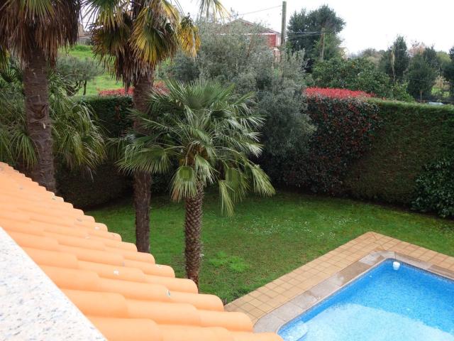 Chalet, Cangas