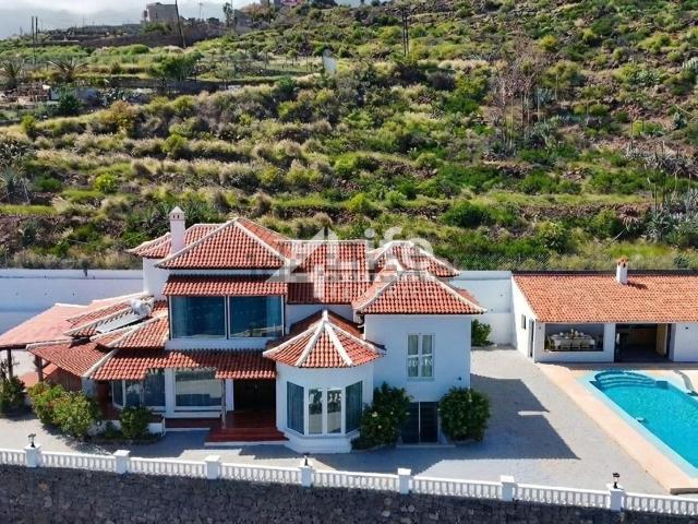 Chalet, Candelaria