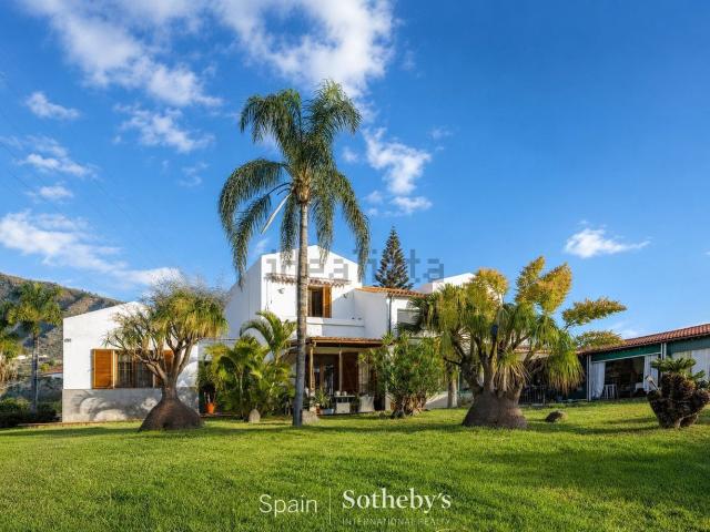 Chalet, Candelaria