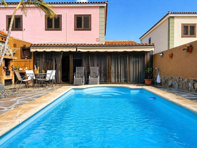 Chalet, Candelaria